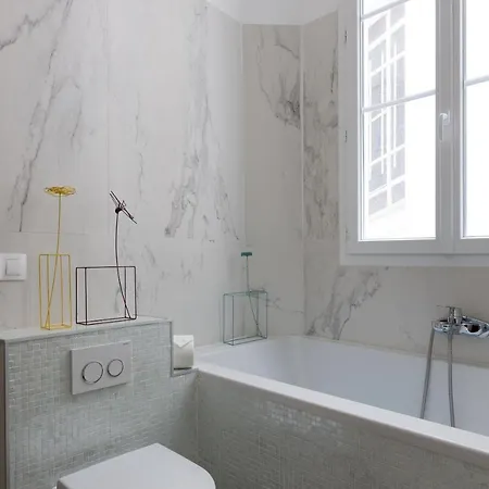 Rue De Courcelles Iv By Onefinestay